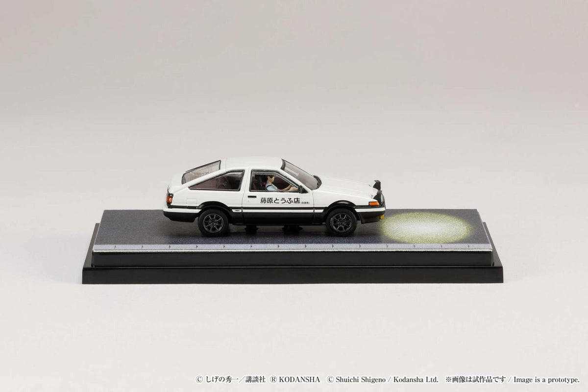Hobby Japan 1/64 Toyota Sprinter Trueno GT Apex AE86 INITIAL D VS
