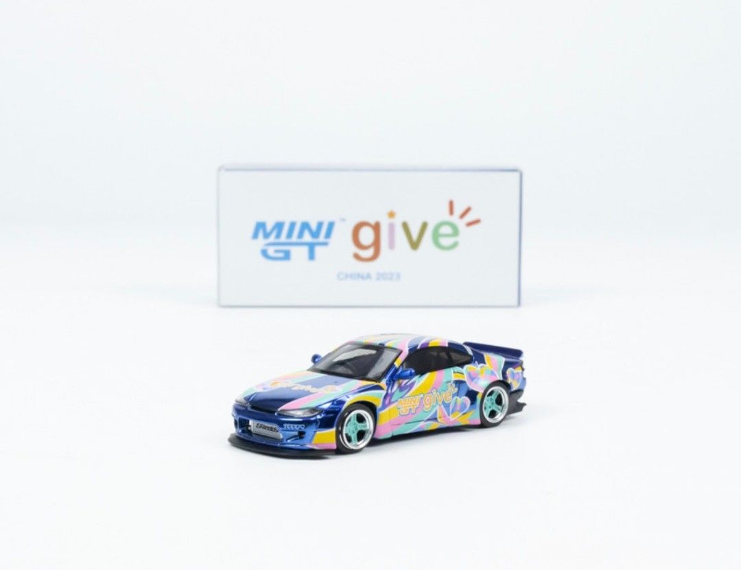 MINI GT #633 GIVE 2023 NISSAN SILVIA S15 ROCKET BUNNY CHROME BLUE