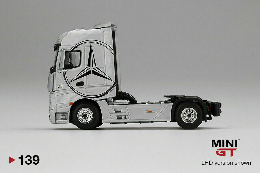 MINI GT 1:64 #139 Mercedes-Benz Actros Cab Only (Silver) RHD – J