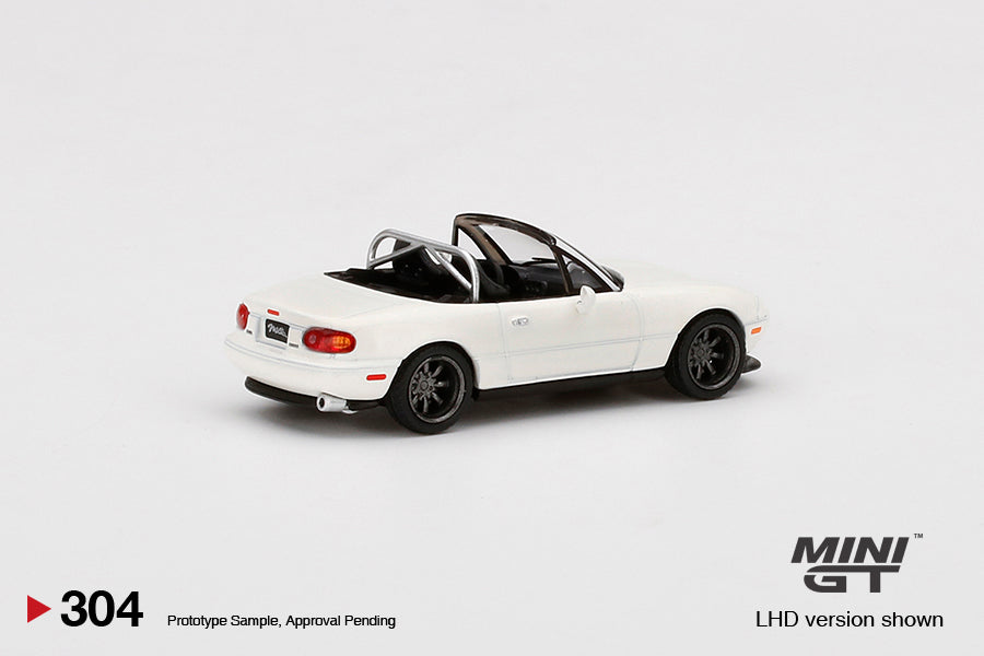 MINI GT MX-5 Miata 5台セット Mini GT #304 Mazda Miata MX-5 (NA) Tuned Version Classic White RHD