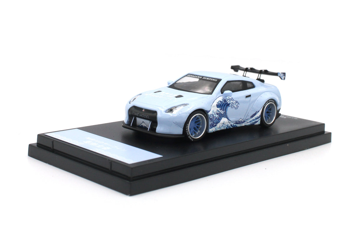 Time Model 1:64 Nissan GT-R R35 Kanaagawa Surfing Wing Tail – J
