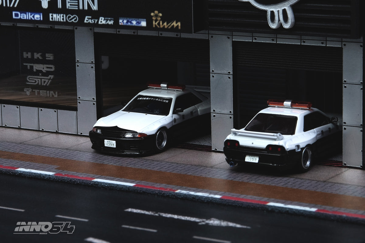 INNO64 NISSAN SKYLINE GT-R R32 PANDEM ROCKET BUNNY Japan Police