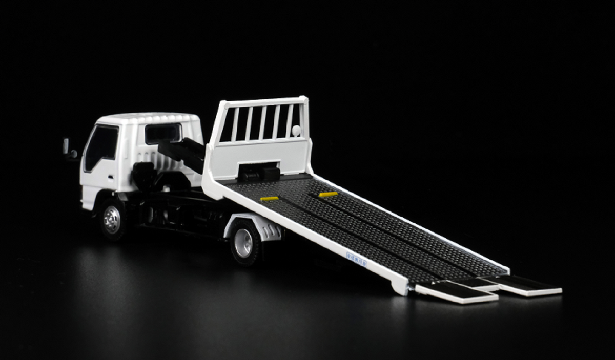 YES X PEAKO64 Yo Engine Start Isuzu Flatbed Tow Truck White