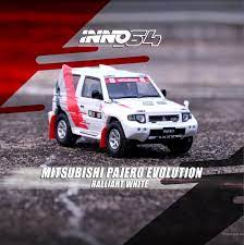 INNO64 MITSUBISHI PAJERO EVOLUTION RALLIART White