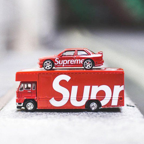 人気SALE大得価 Supreme - Supreme Hot Wheels Fleet Flyer 1992 BMW ...